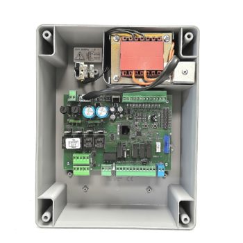 L'armoire de commande Cardin-Telcoma T624 est dédiée aux motorisations 24V. Elle est également compatible avec le programmateur PRG LINK.